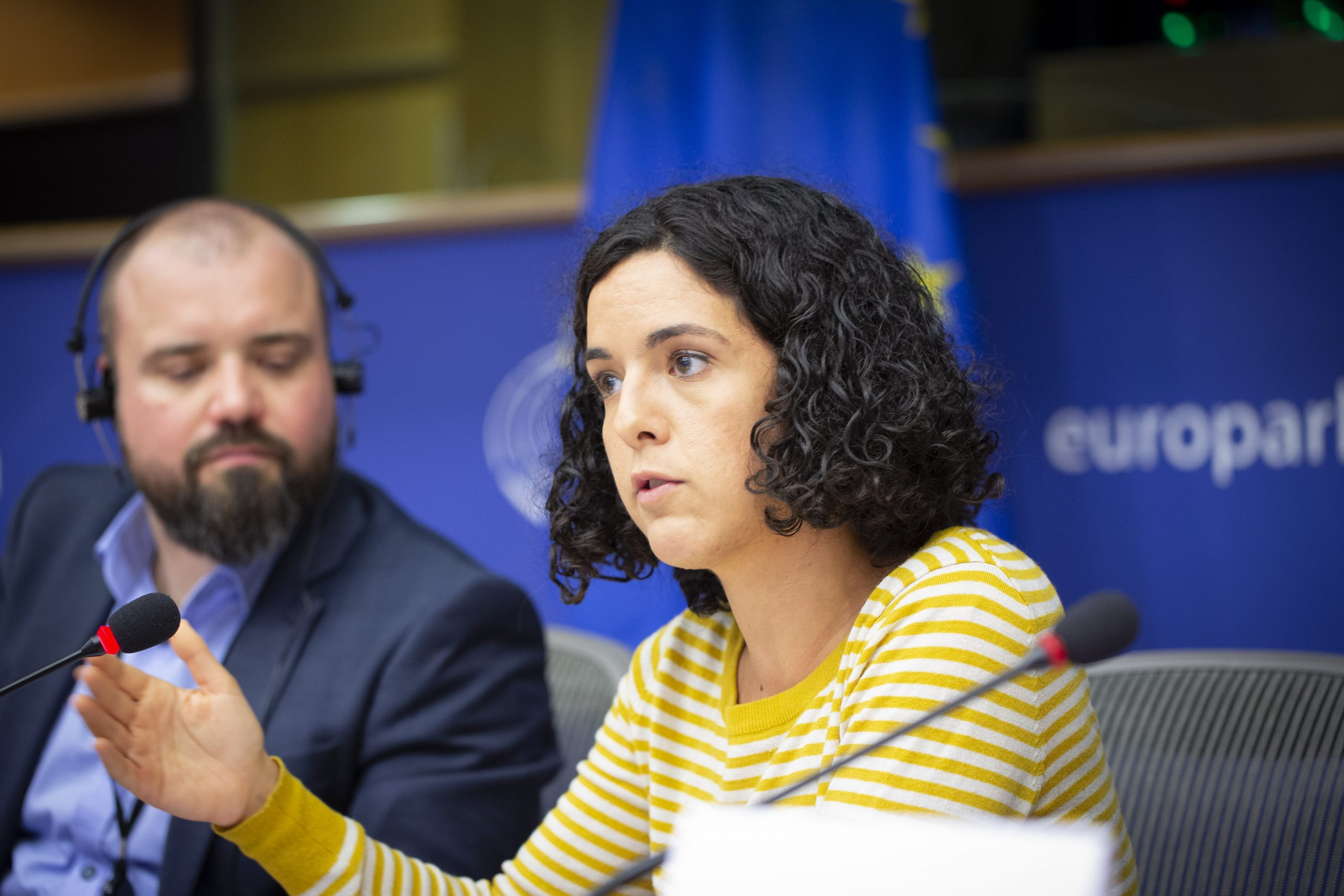 Lobbying à Bruxelles : Manon Aubry "espère un jour faire primer l'éthique sur le fric en politique"
